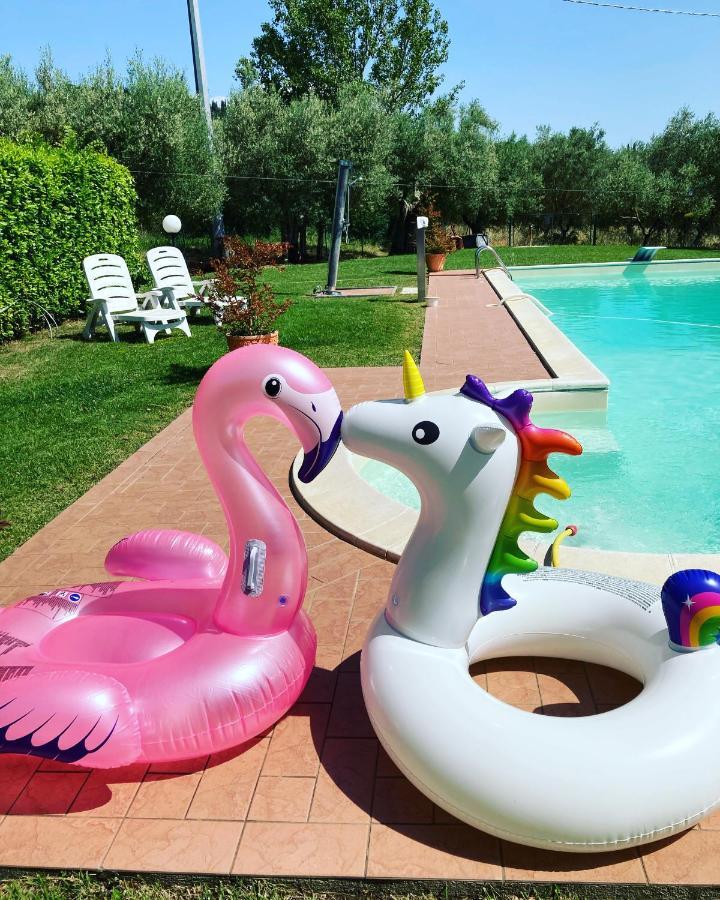 Hostal Le Coccole Del Trasimeno Tuoro sul Trasimeno Exterior foto