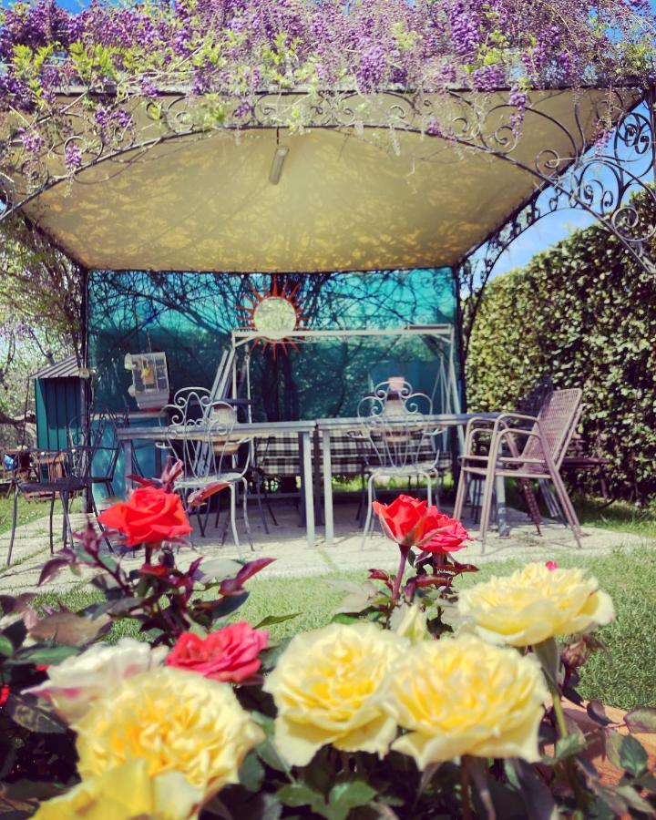 Hostal Le Coccole Del Trasimeno Tuoro sul Trasimeno Exterior foto