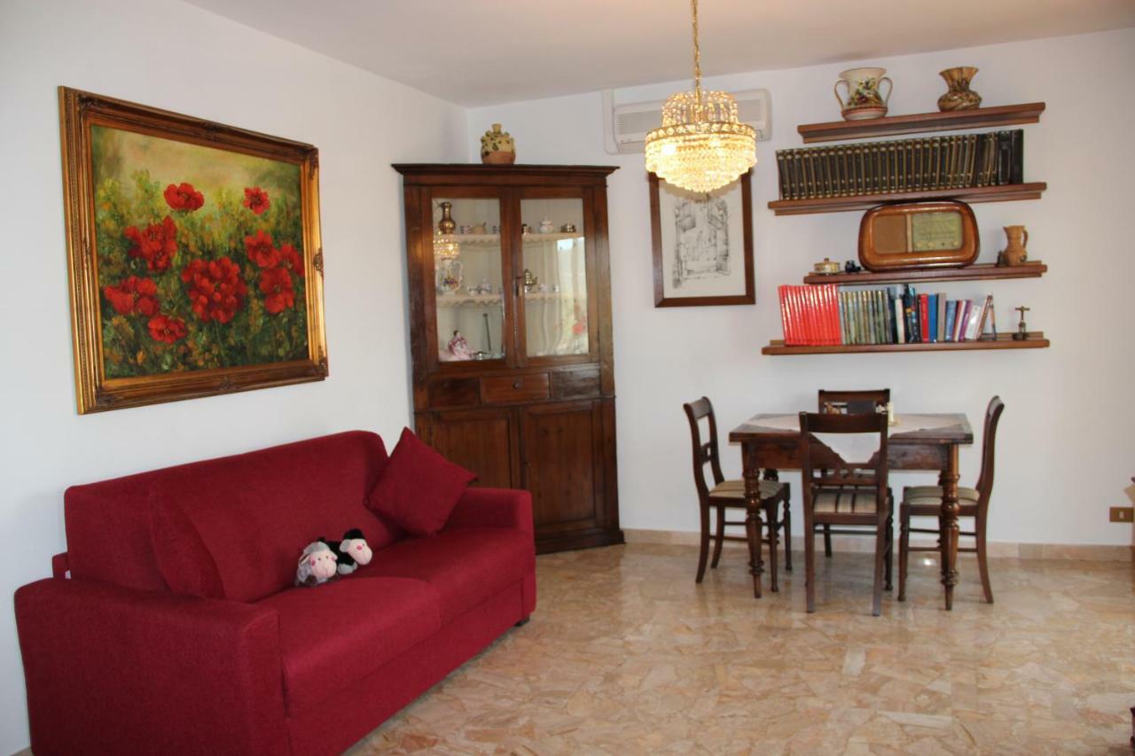 Hostal Le Coccole Del Trasimeno Tuoro sul Trasimeno Exterior foto