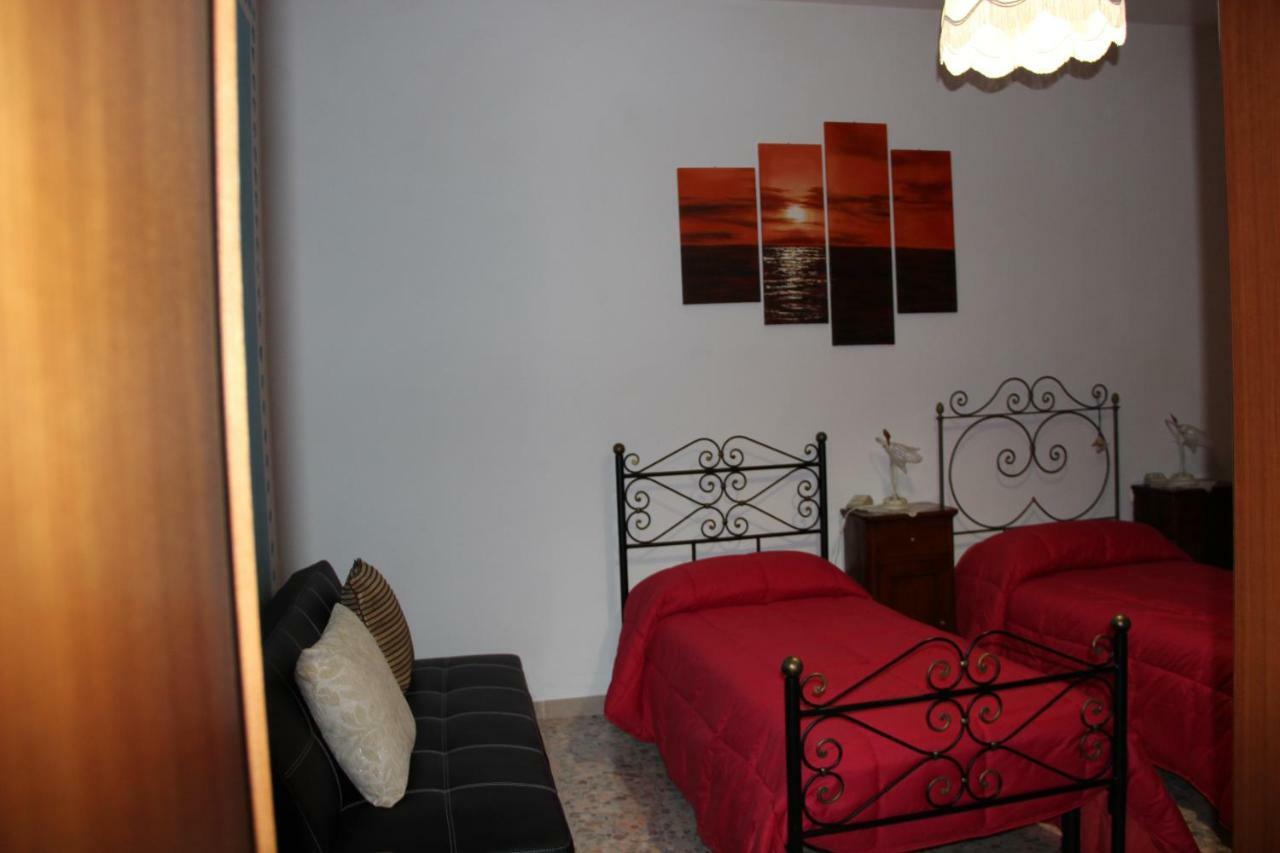 Hostal Le Coccole Del Trasimeno Tuoro sul Trasimeno Exterior foto