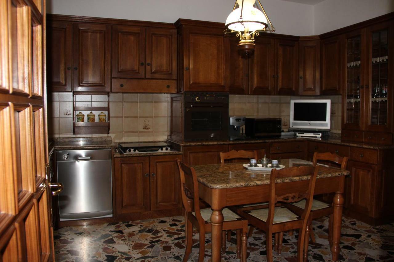 Hostal Le Coccole Del Trasimeno Tuoro sul Trasimeno Exterior foto