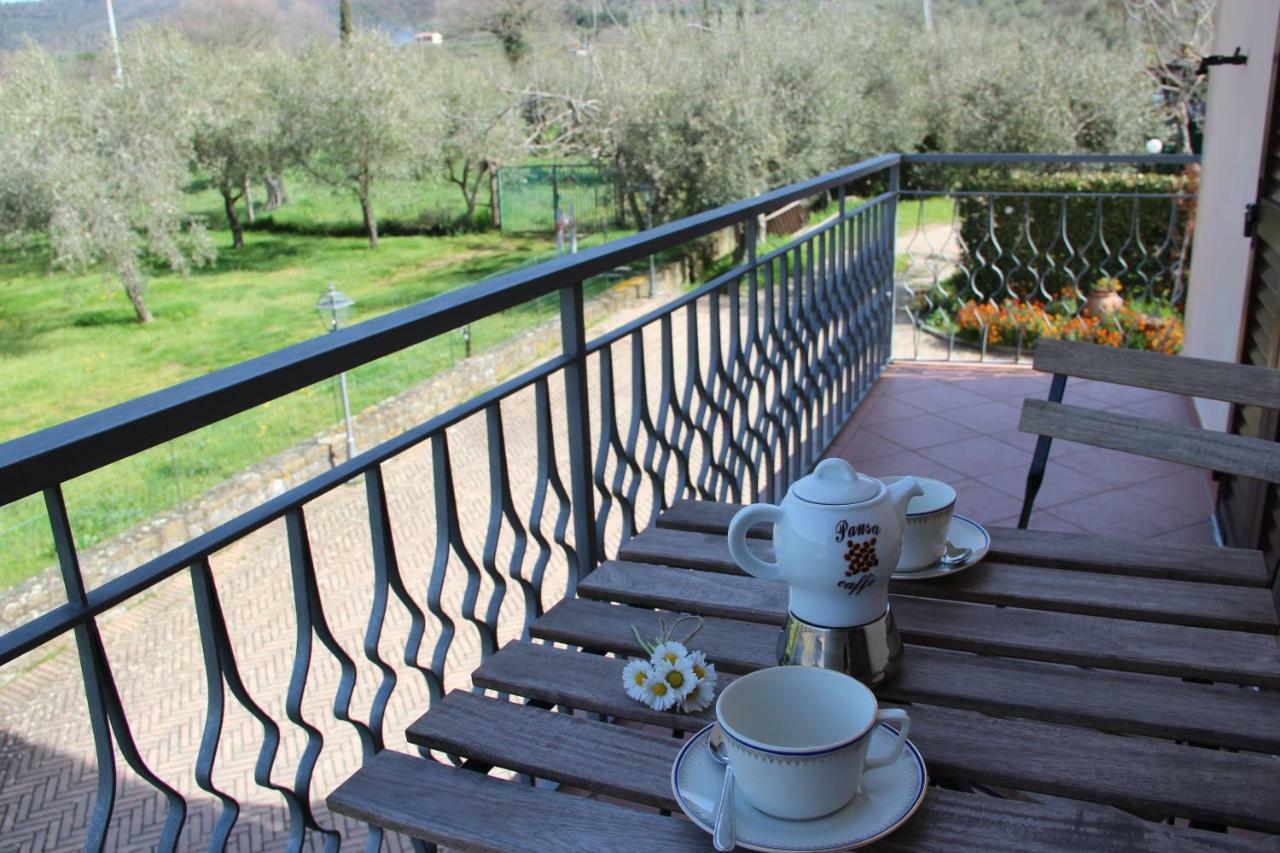 Hostal Le Coccole Del Trasimeno Tuoro sul Trasimeno Exterior foto