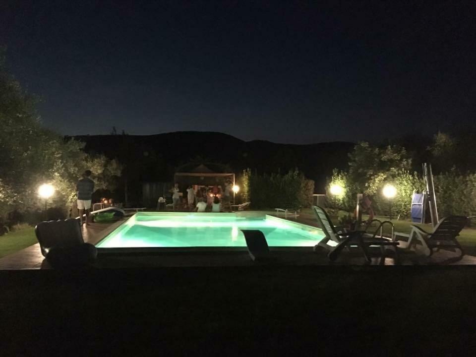 Hostal Le Coccole Del Trasimeno Tuoro sul Trasimeno Exterior foto